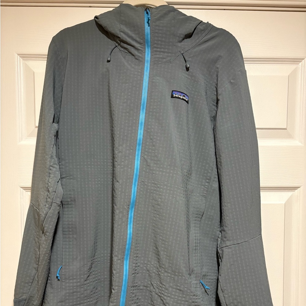Patagonia Gray Jacket with Blue Zipper